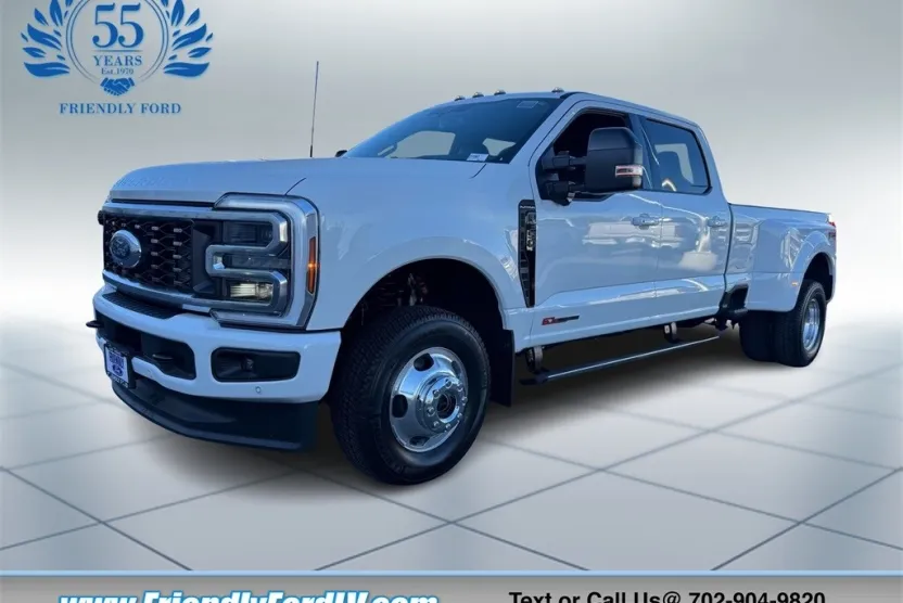 2025 Ford F-350 Platinum photo 1