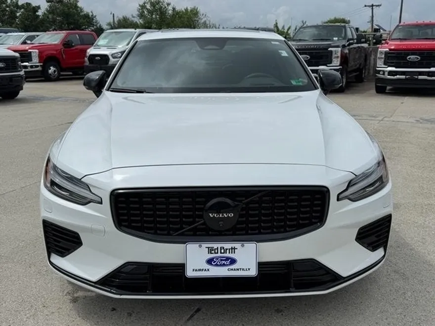 2024 Volvo S60 Recharge Ultimate Black Edition AWD photo 1