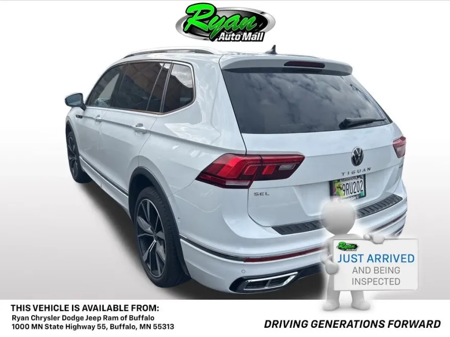 2024 Volkswagen Tiguan SEL R-Line Black photo 1