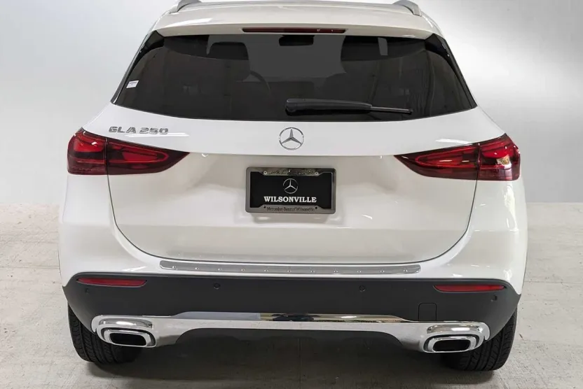 2025 Mercedes Benz GLA 250 photo 1