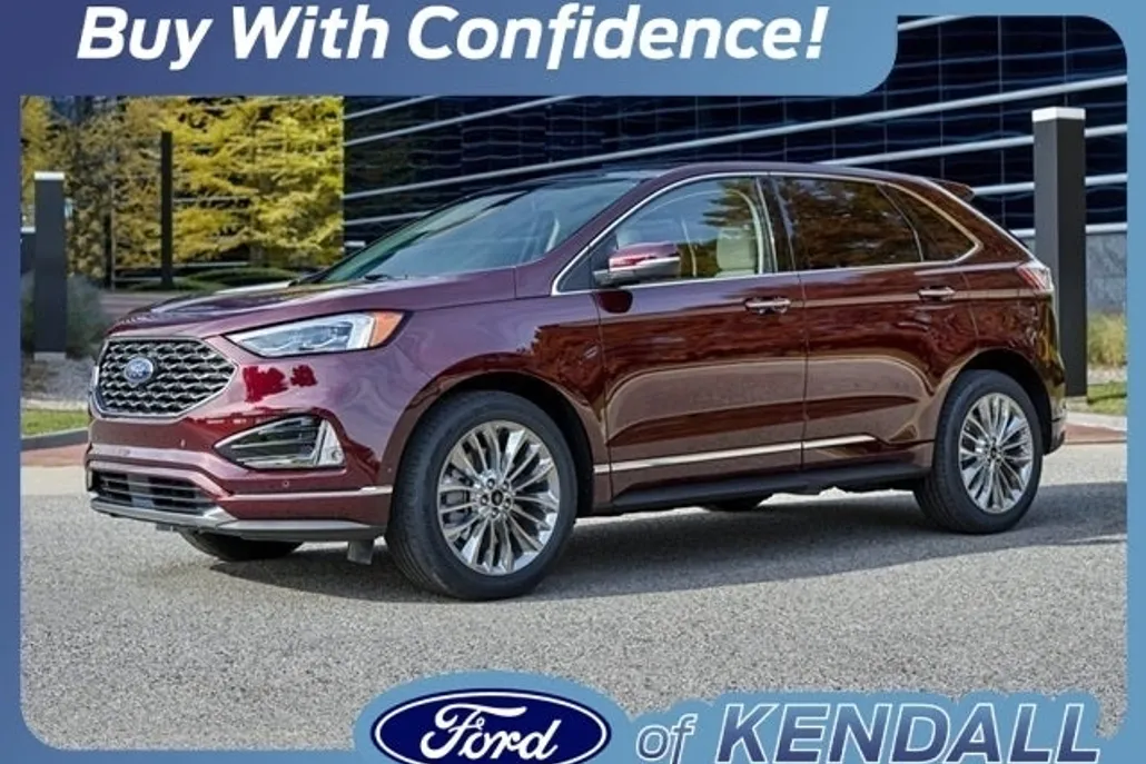 2022 Ford Edge SEL photo 1