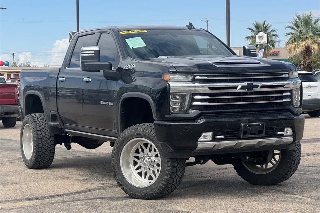 2021 Chevrolet Silverado 2500HD High Country photo 1