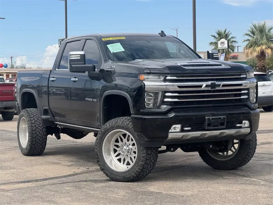 2021 Chevrolet Silverado 2500HD High Country photo 1