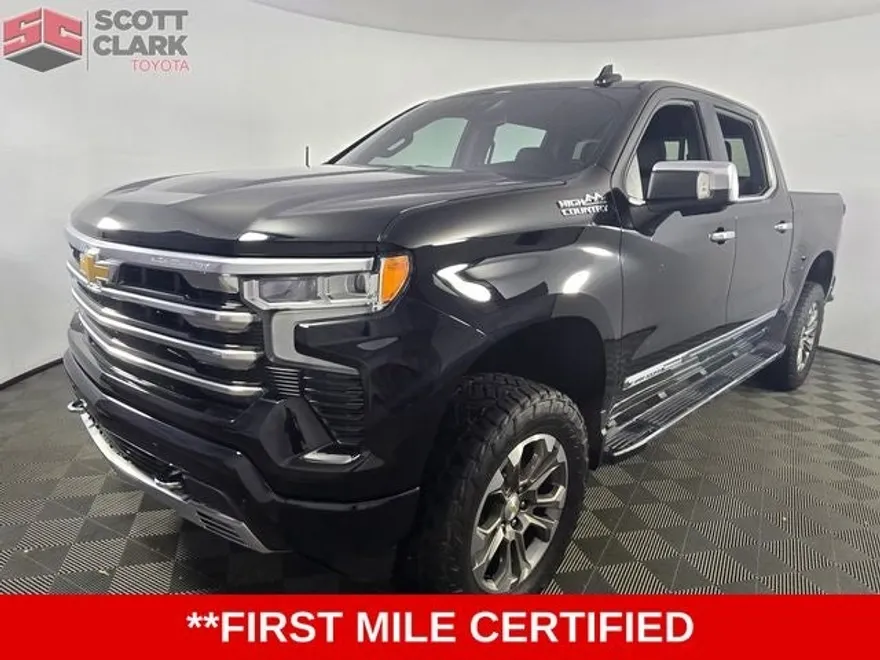 2023 Chevrolet Silverado 1500 High Country photo 1