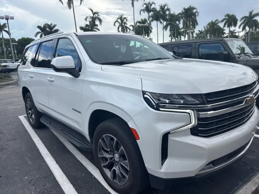 2021 Chevrolet Tahoe LT photo 1