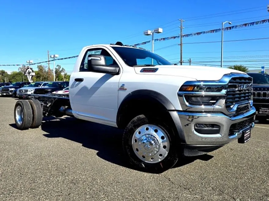 2026 Ram 5500 Tradesman photo 1
