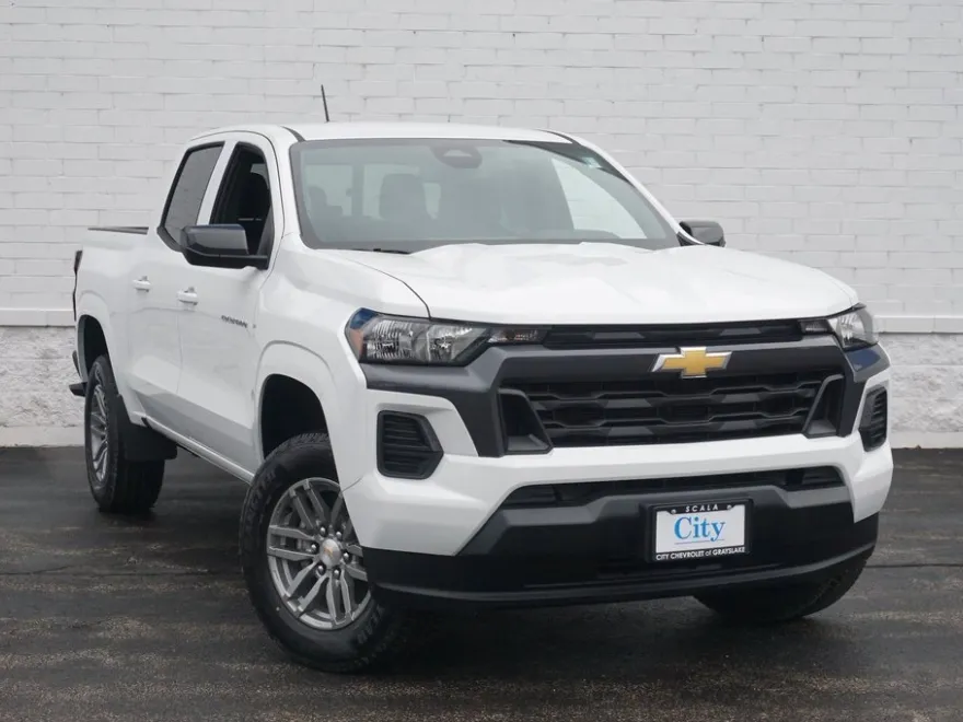 2025 Chevrolet Colorado Work Truck LT photo 1