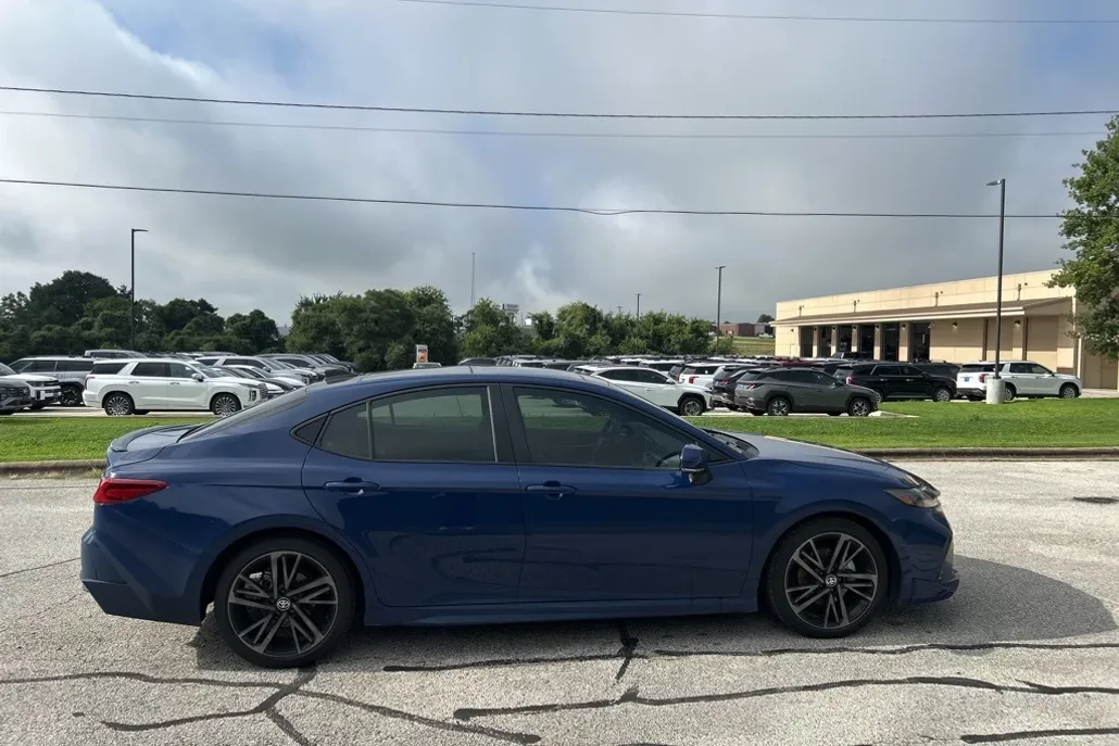 2025 Toyota Camry XSE photo 1