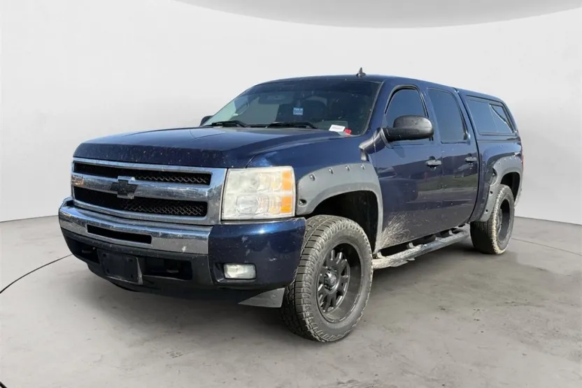 2010 Chevrolet Silverado 1500 LT photo 1
