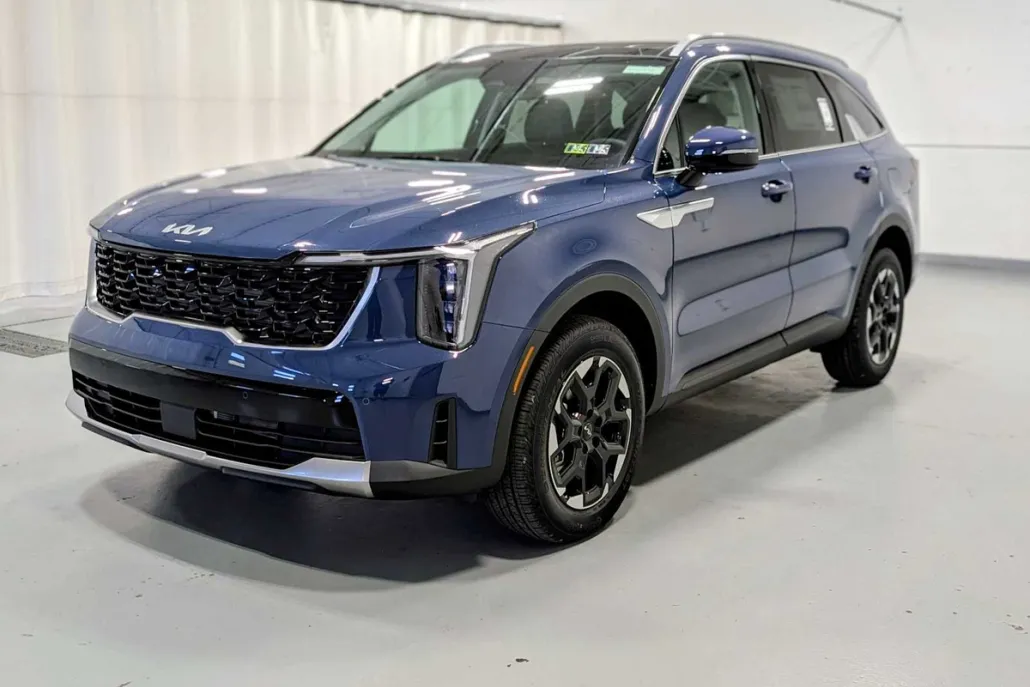 2026 Kia Sorento S photo 1