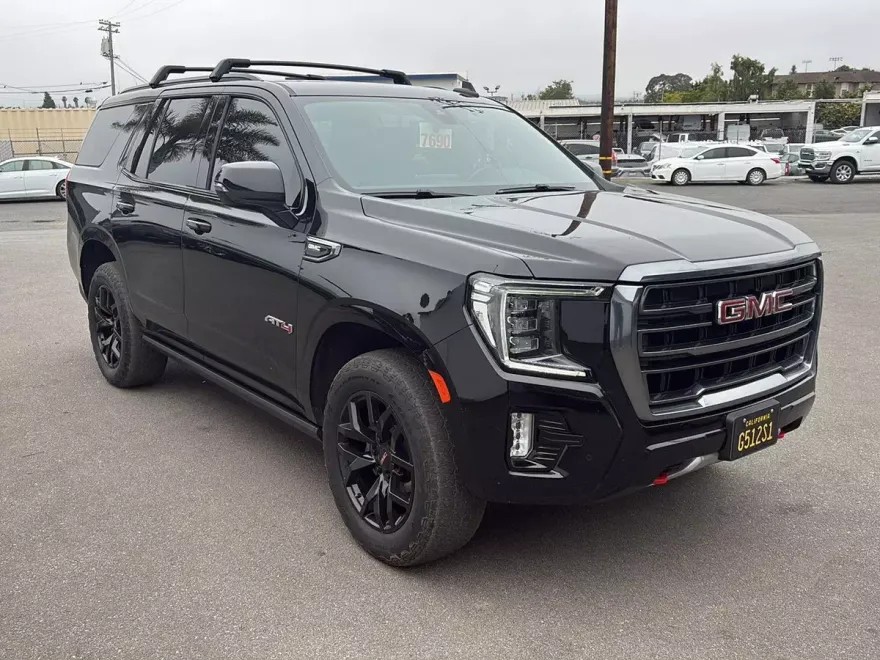 2022 Gmc Yukon AT4 photo 1