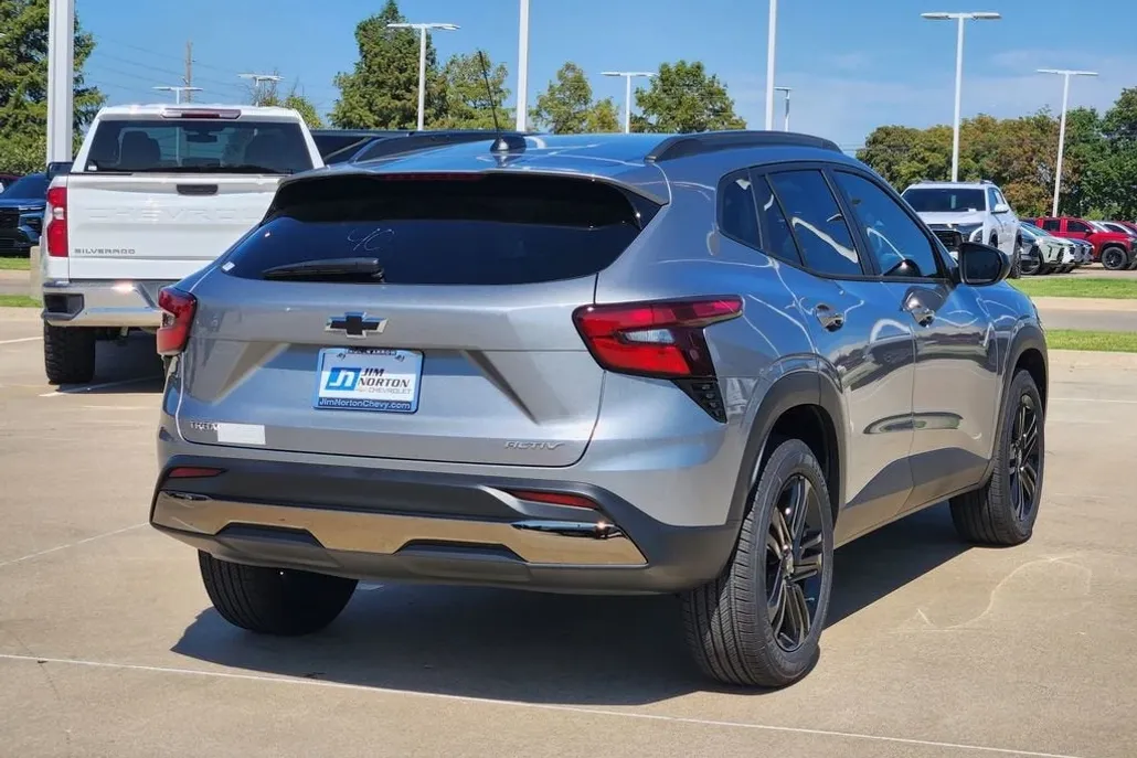 2026 Chevrolet Trax ACTIV photo 1