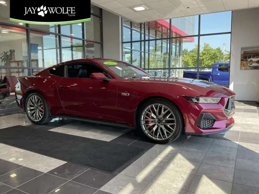 2025 Ford Mustang GT Premium photo 1