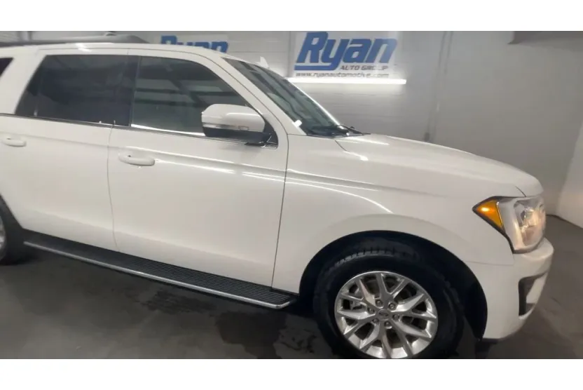 2021 Ford Expedition MAX XLT photo 1