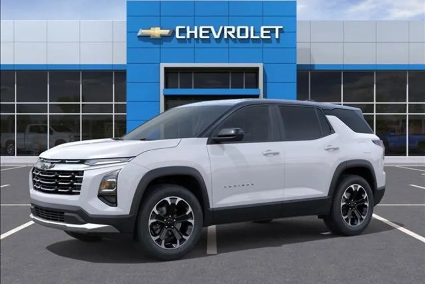 2026 Chevrolet Equinox LT photo 1