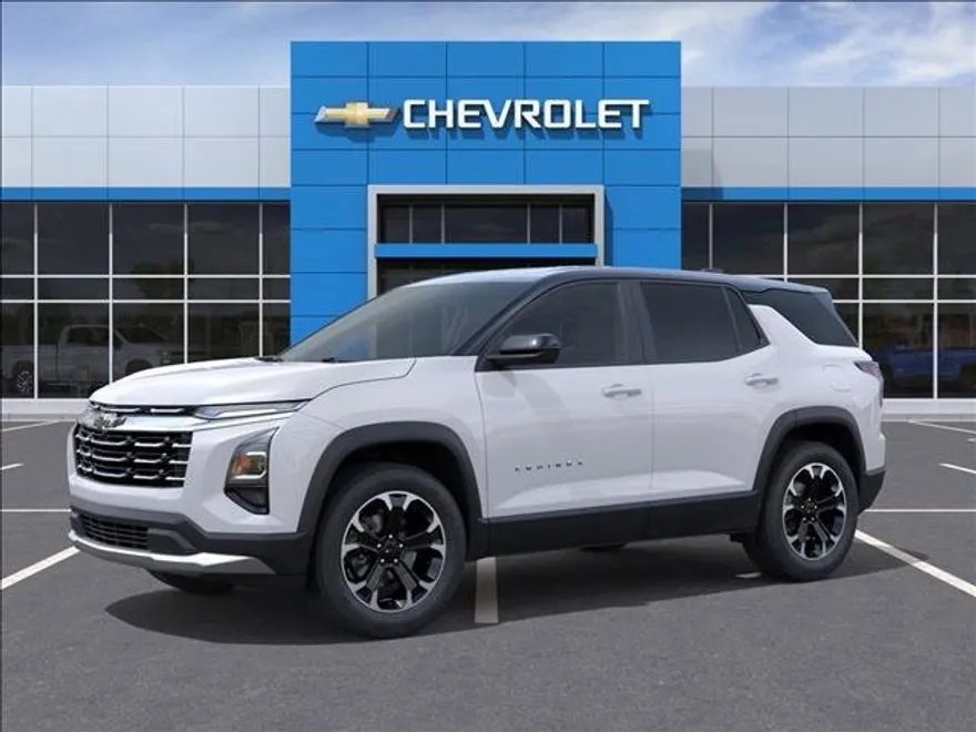 2026 Chevrolet Equinox LT photo 1