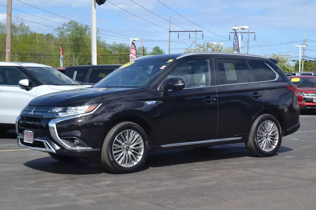2022 Mitsubishi Outlander PHEV SEL photo 1