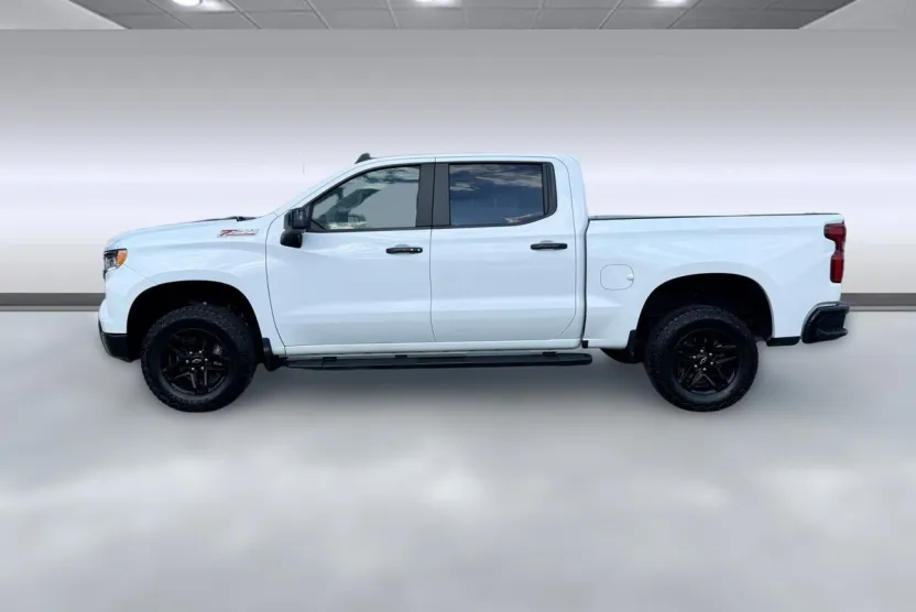2023 Chevrolet Silverado 1500 LT Trail Boss photo 1