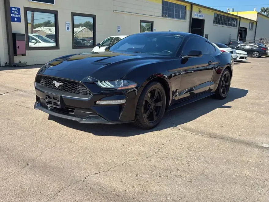 2020 Ford Mustang EcoBoost photo 1