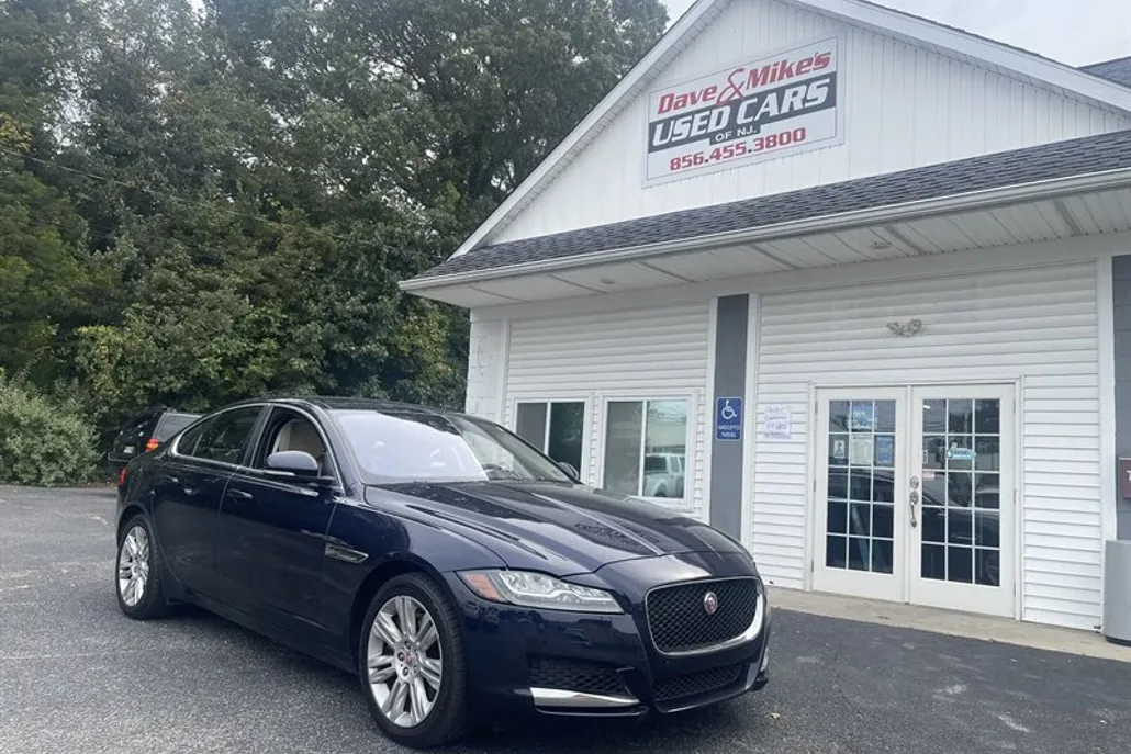 2016 Jaguar XF 35t Premium photo 1