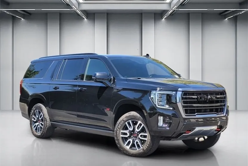 2024 Gmc Yukon XL AT4 photo 1