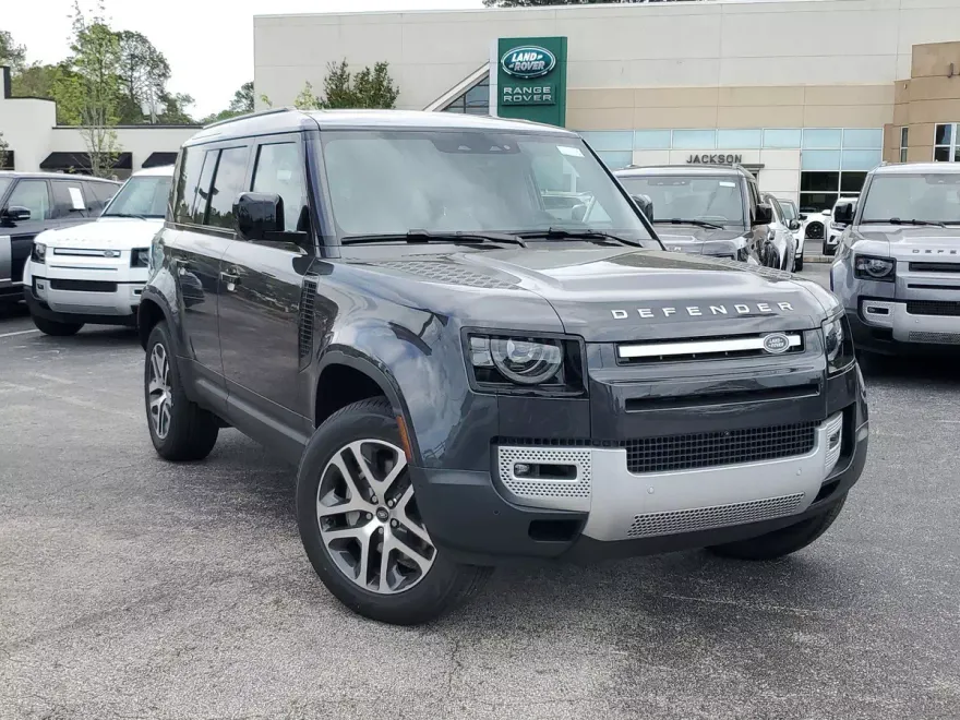 2024 Land Rover Defender 110 S photo 1