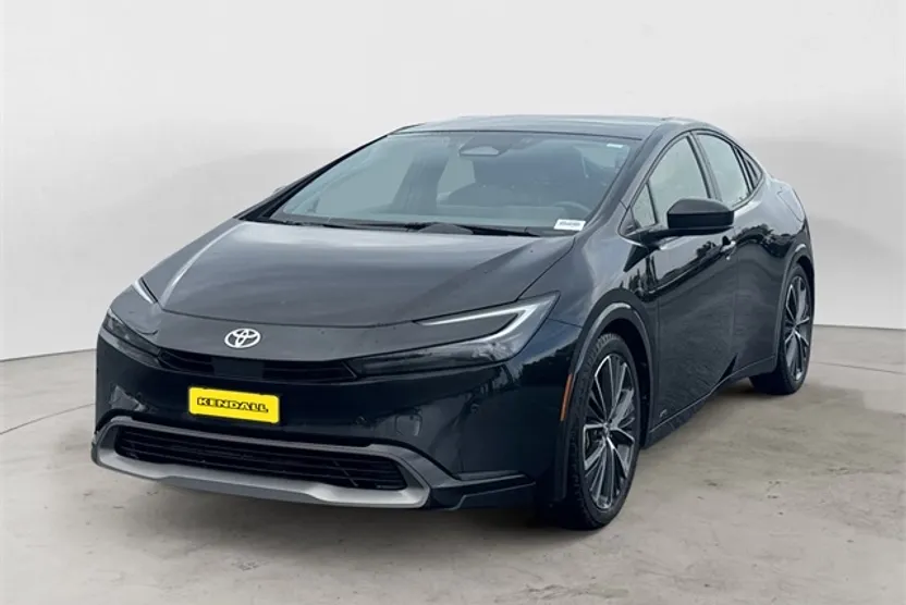 2023 Toyota Prius XLE photo 1
