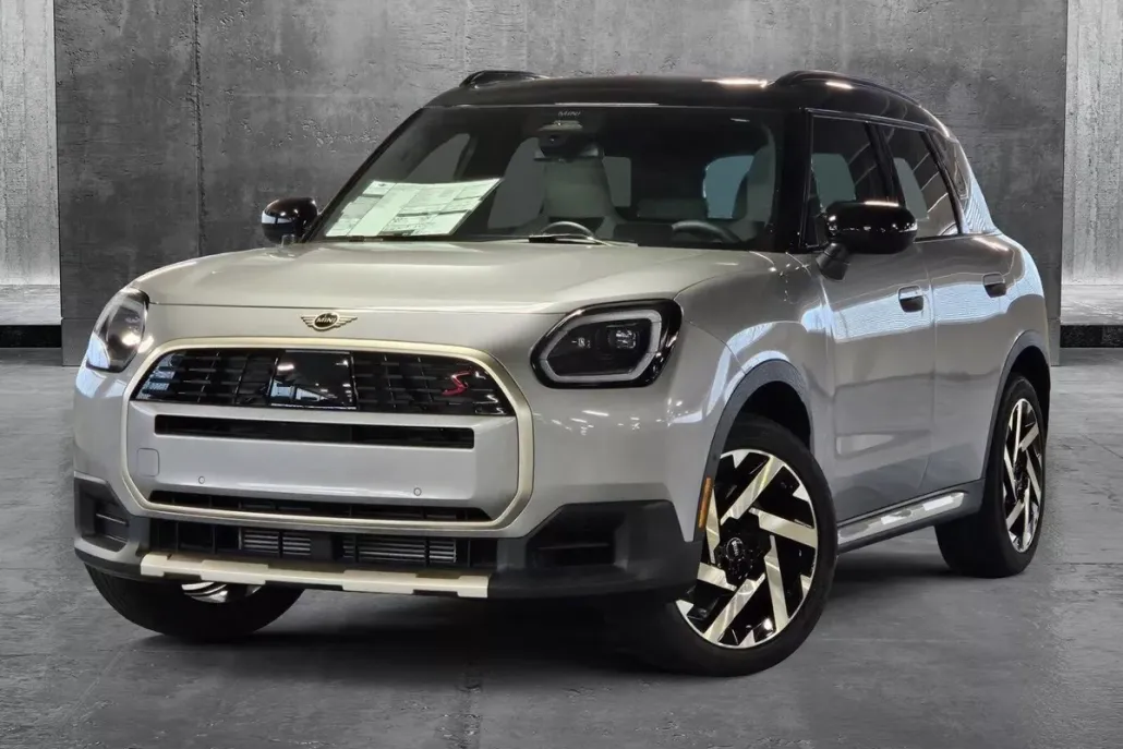 2025 Mini Countryman S photo 1