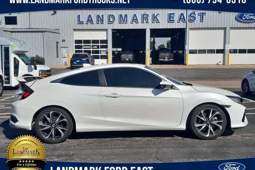 2017 Honda Civic Si photo 1