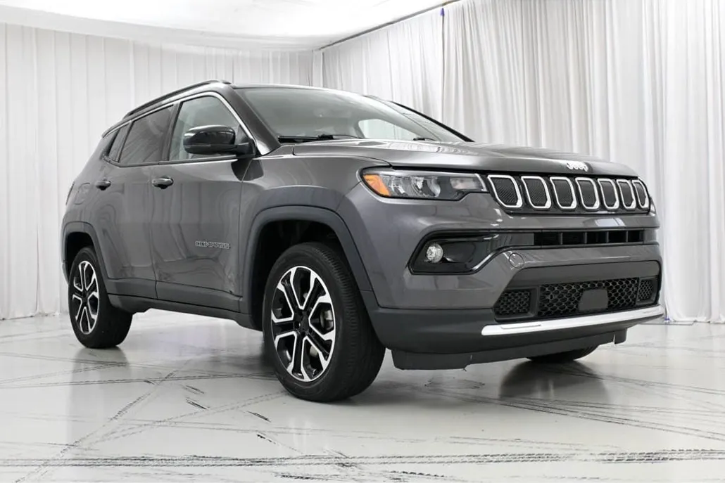 2022 Jeep Compass Limited photo 1