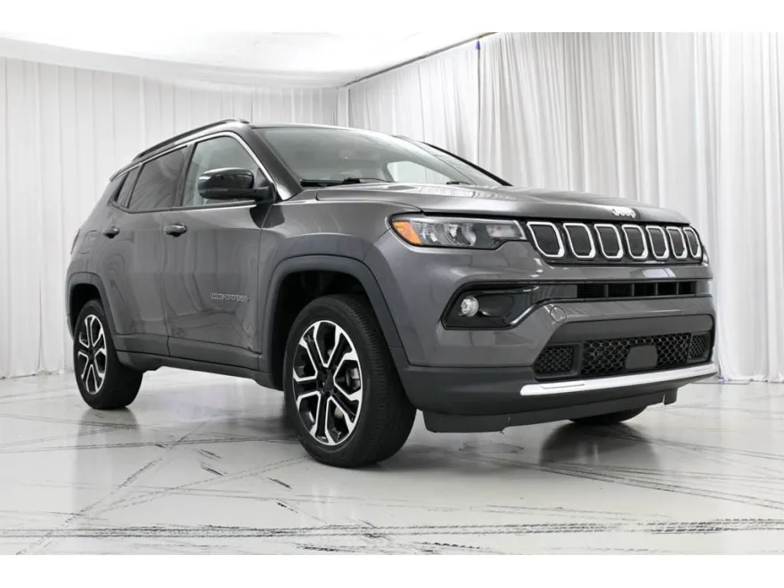 2022 Jeep Compass Limited photo 1