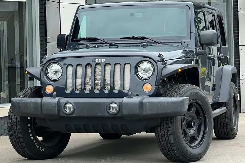 2018 Jeep Wrangler Unlimited Sport photo 1