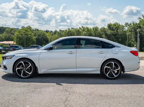 2022 Honda Accord Sport 2.0T photo 4