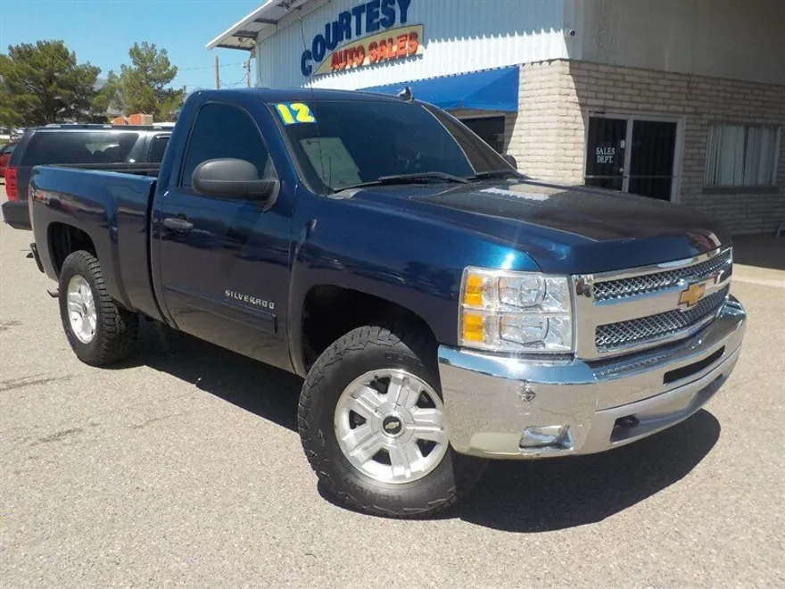 2012 Chevrolet Silverado 1500 LT photo 1