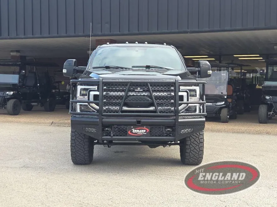 2021 Ford F-350 Platinum photo 2