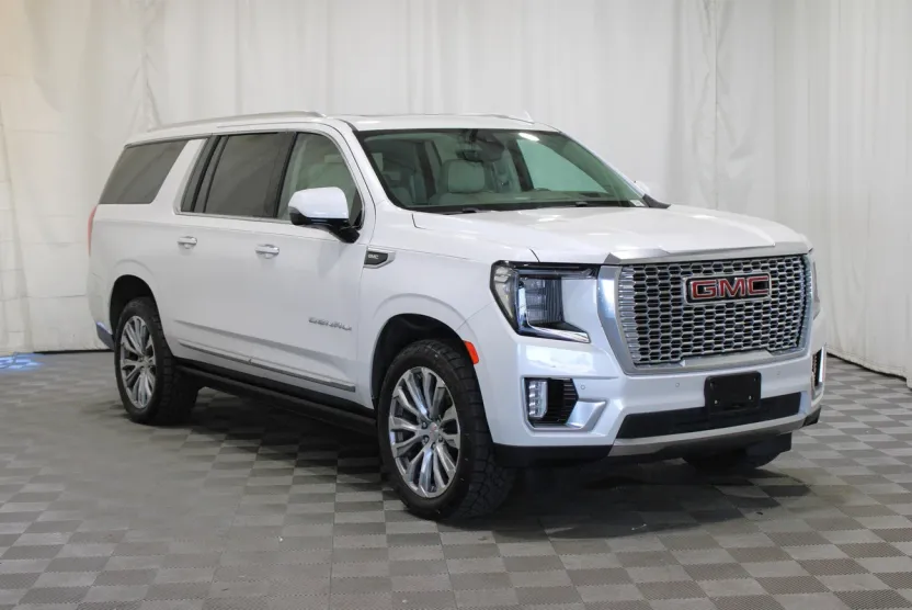 2021 Gmc Yukon XL Denali photo 1