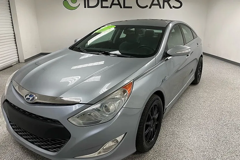 2015 Hyundai Sonata Hybrid photo 1