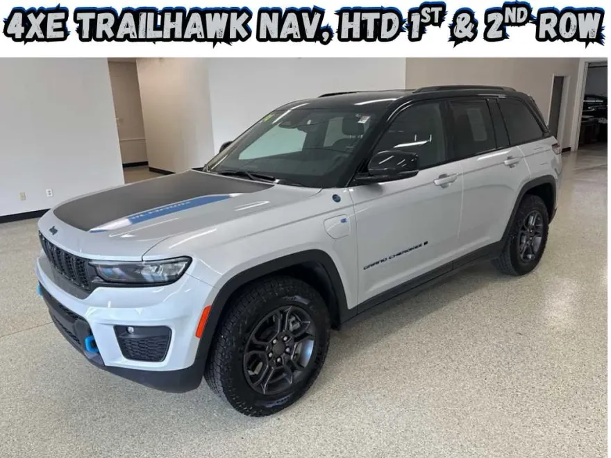 2024 Jeep Cherokee 4xe Trailhawk photo 1