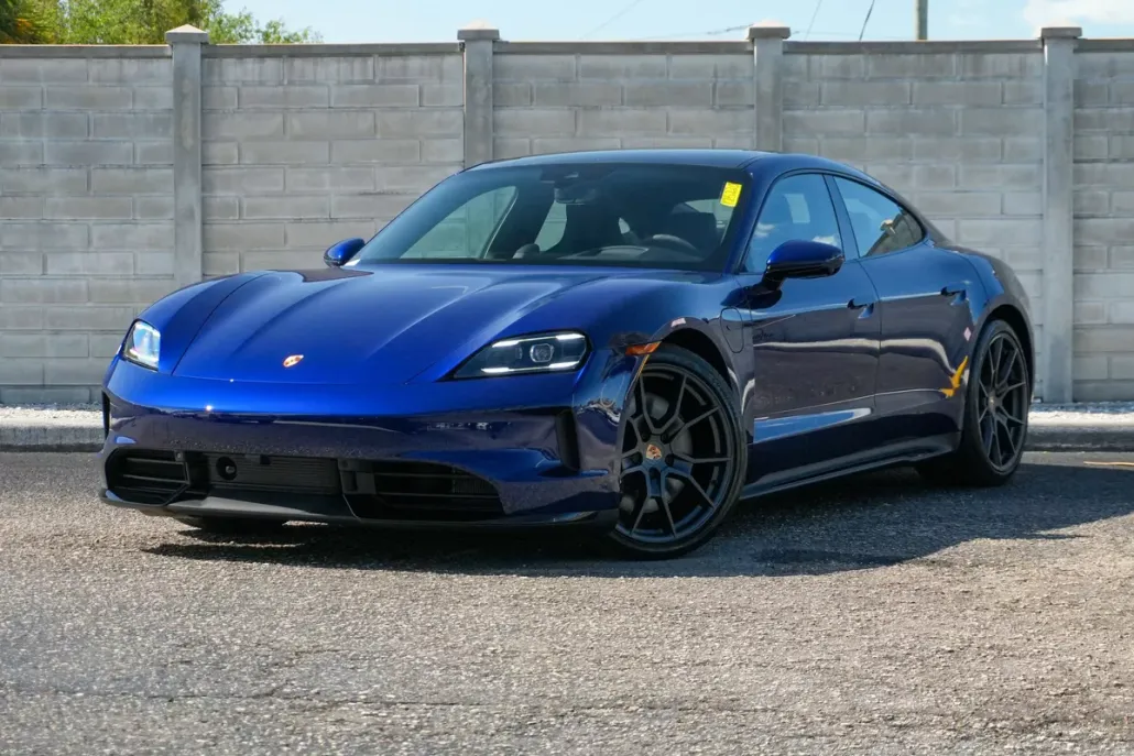 2025 Porsche Taycan GTS photo 1