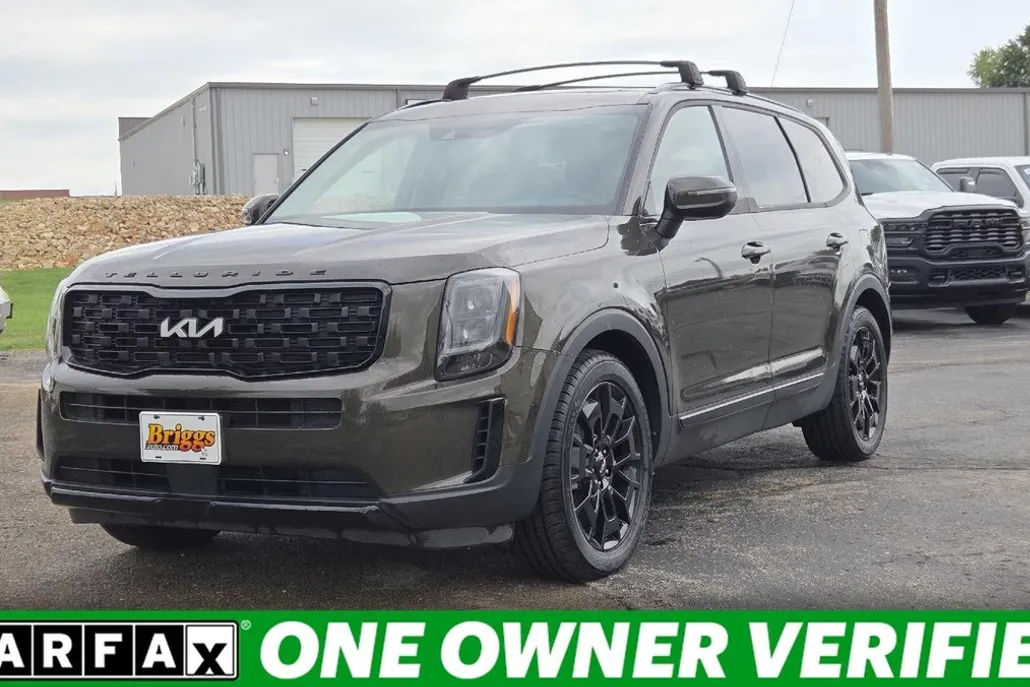 2022 Kia Telluride EX photo 1