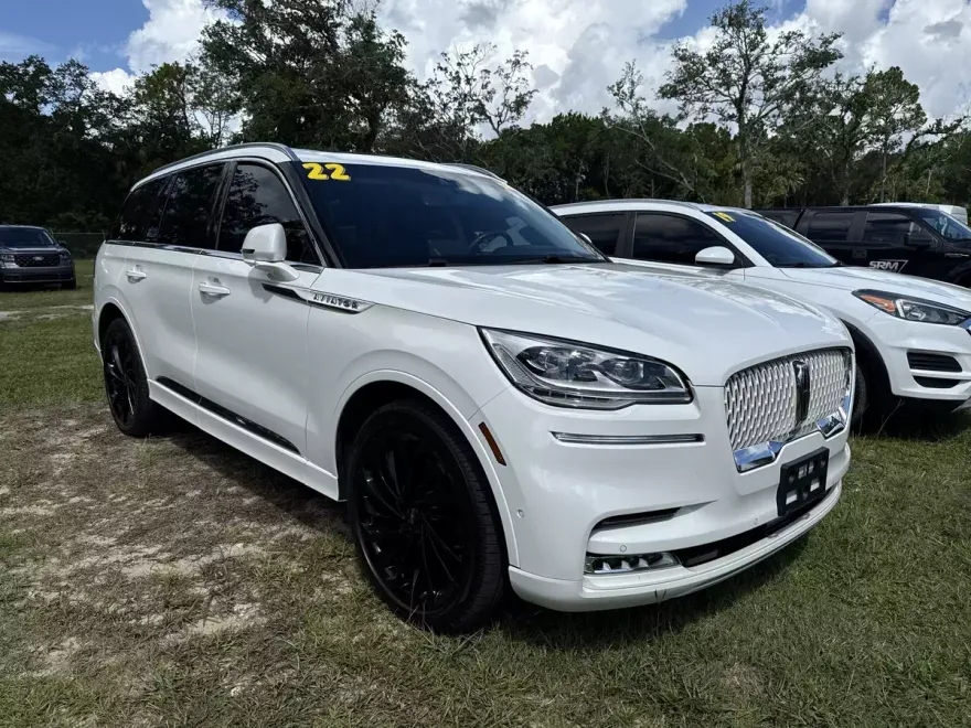 2022 Lincoln Aviator Reserve photo 1