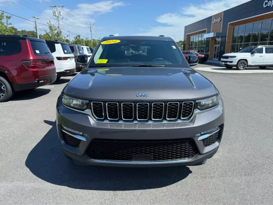 2024 Jeep Cherokee Limited 4xe photo 1