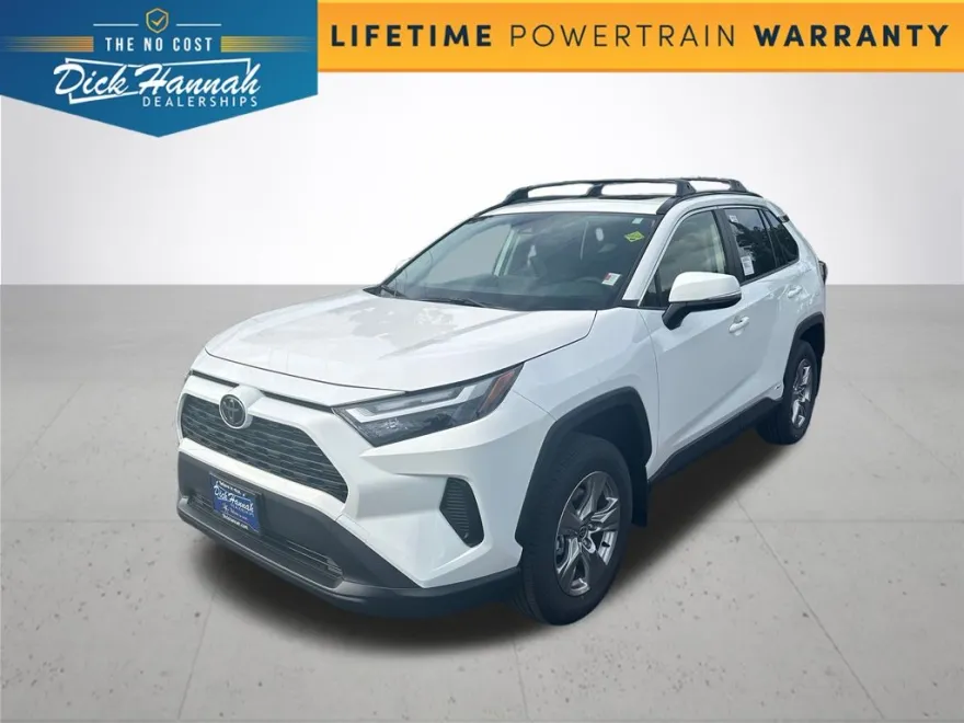 2025 Toyota RAV4 Hybrid XLE photo 1
