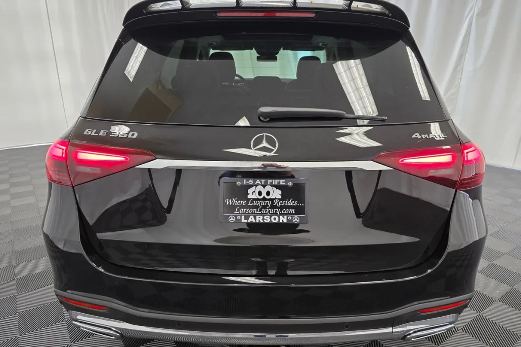 2025 Mercedes Benz GLE 350 4MATIC photo 1