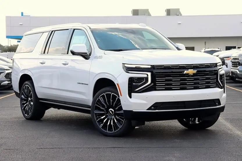 2025 Chevrolet Suburban High Country photo 1