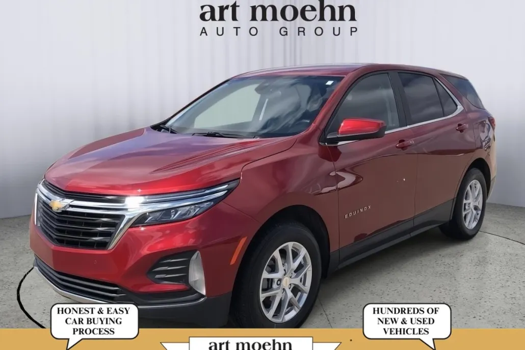 2023 Chevrolet Equinox LT photo 1