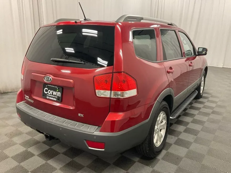 2009 Kia Borrego EX photo 1