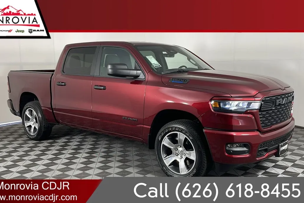 2025 Ram 1500 Tradesman photo 1