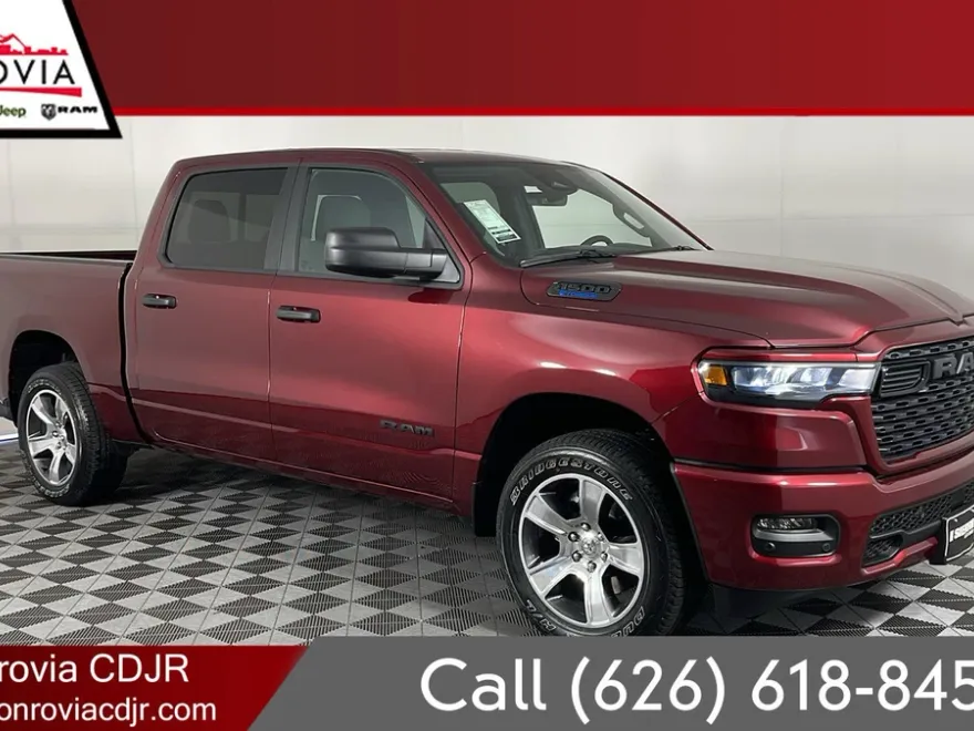 2025 Ram 1500 Tradesman photo 1