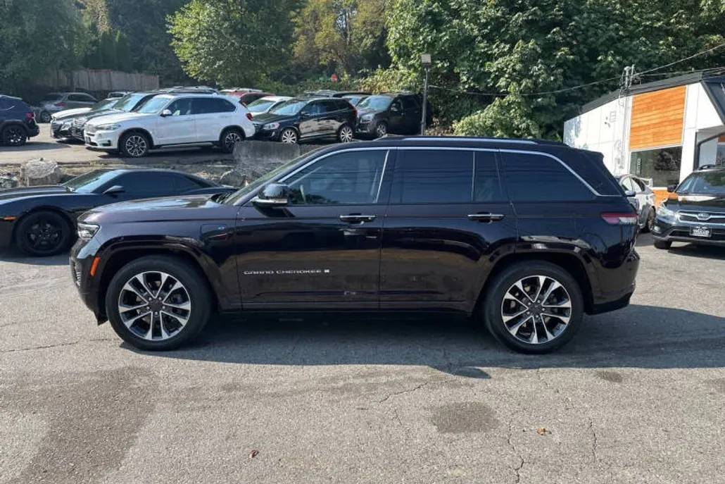 2022 Jeep Grand Cherokee Overland 4xe photo 1